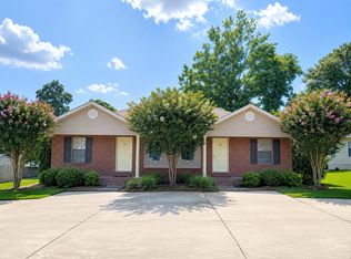 10 Sparrow Ln APT A, Sumrall, MS 39482
