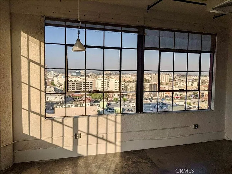 315 E 8th St #1001 — Photo 20