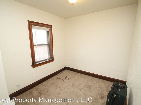 4th image of 2456B N Bartlett Ave