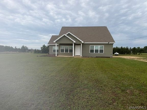 3rd image of 2107 Geddie Loop Rd