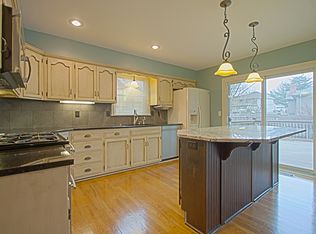 16504 W 142nd Cir, Olathe, KS 66062