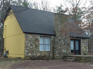 7 Clubhouse Rd, Jim Thorpe, PA 18229