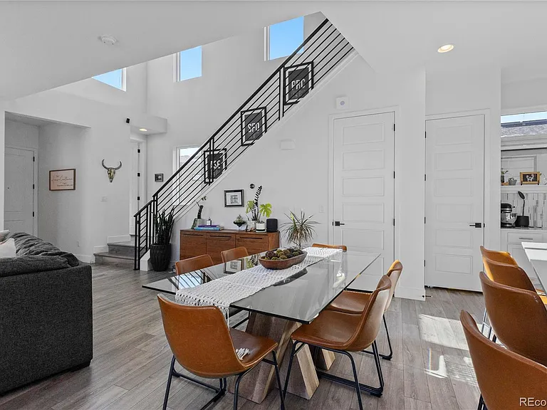 6058 N Perth St — Photo 10