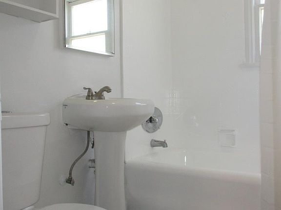 5th image of 1101 Mound Ave APT 10