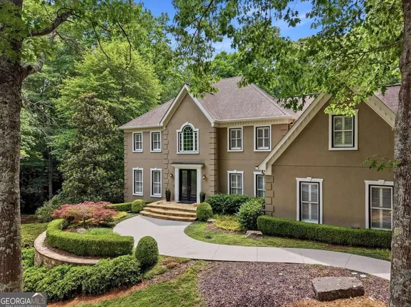 12880 Bucksport Dr, Roswell, GA 30075