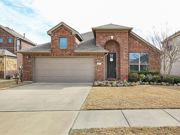 3rd image of 4515 Forest Bend Ct