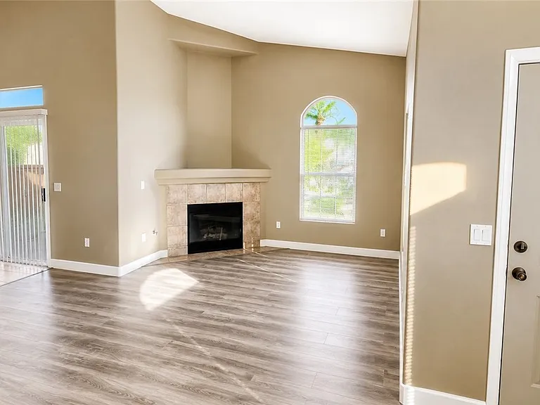 700 Carnegie St #523 — Photo 5