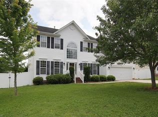 5006 Weatherstone Dr, Greensboro, NC 27406