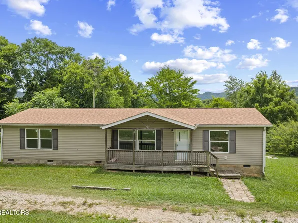 707 McAdoo St, Clinton, TN 37716