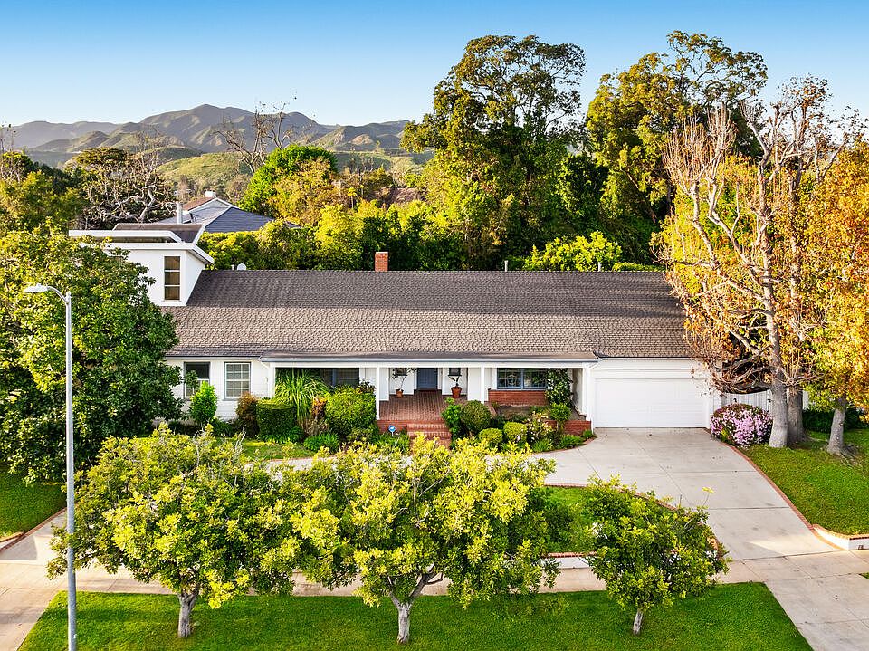 1st image of 13921 W Sunset Blvd