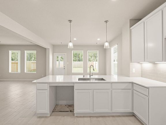5th image of 6423 Old Cypress Landing Ln