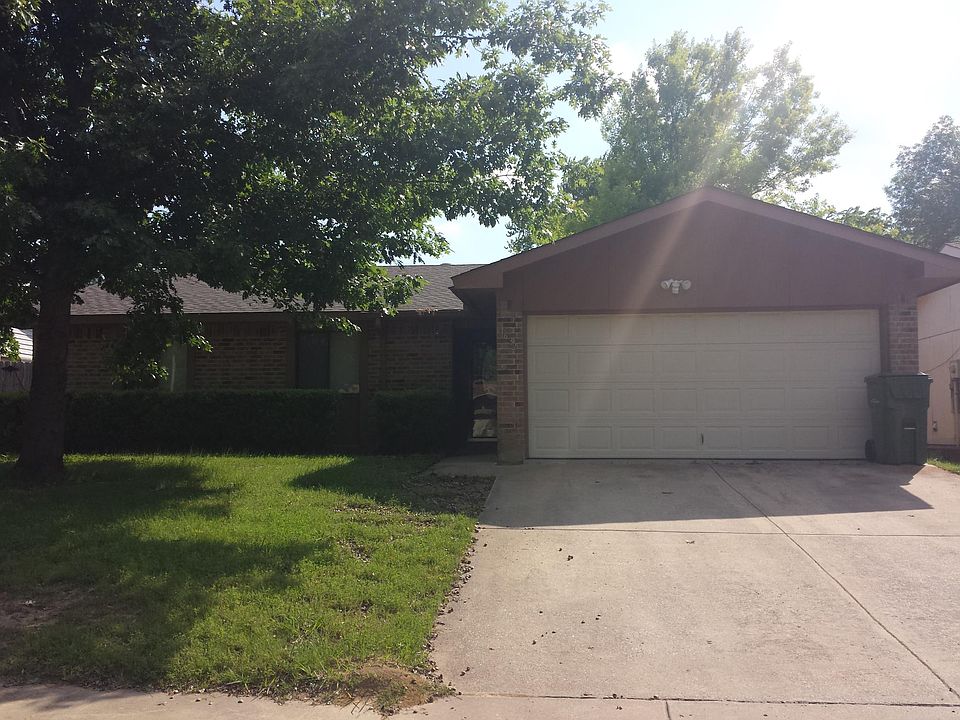 1st image of 1632 Nueces Dr