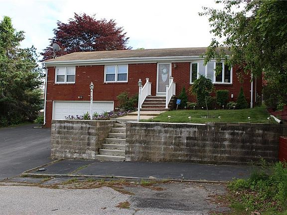 4th image of 26 Barbato Dr