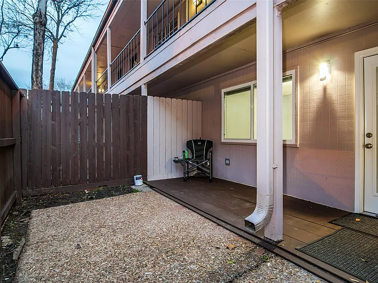 12633 Memorial Dr #243 — Photo 16