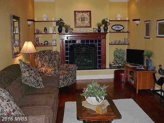 4th image of 222 Darl Cir