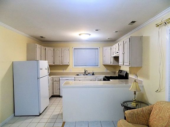 4th image of 1705 Ayodhya Ave APT 1