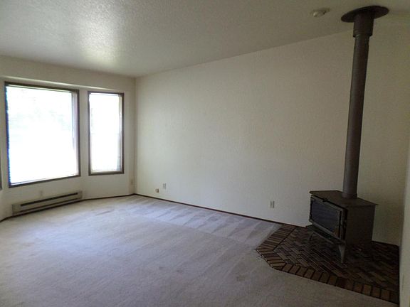 3rd image of 3190 Mayfair Dr SW #A