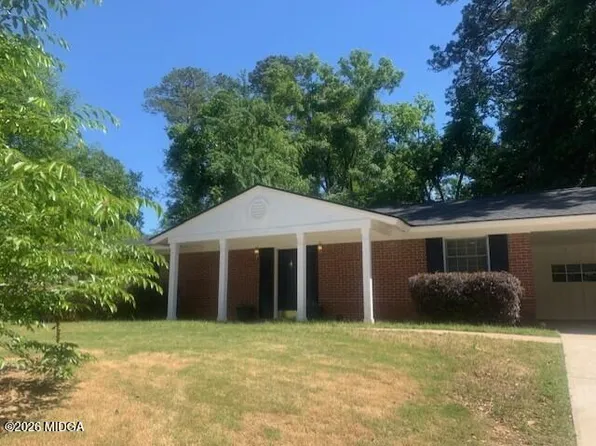 4650 Twin Oak Dr, Macon, GA 31210