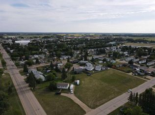 4825 59th Ave, High Prairie, AB T0G1E0