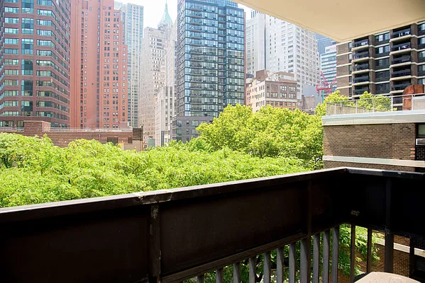 Sold by Keller Williams NYC | media 4