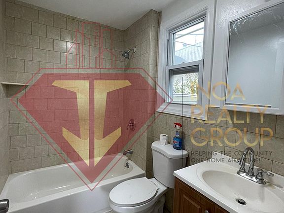 2nd image of 559 Newark Ave #3L