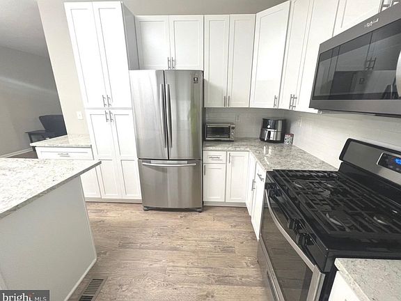 5th image of 7416 Cedar Grove Ln