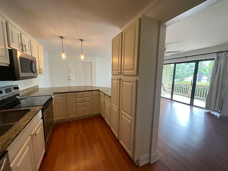 53 Delander Ct #33 — Photo 5