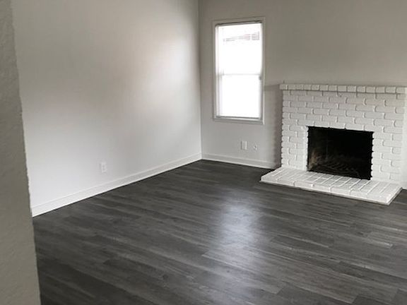 4th image of 2255 E San Antonio St