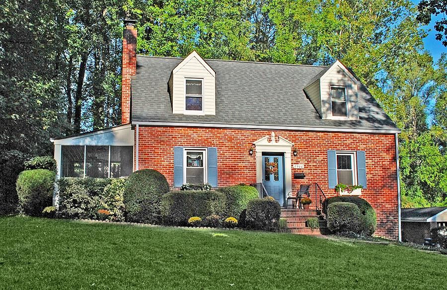 1st image of 2900 Rosemary Ln