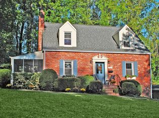 2900 Rosemary Ln, Falls Church, VA 22042