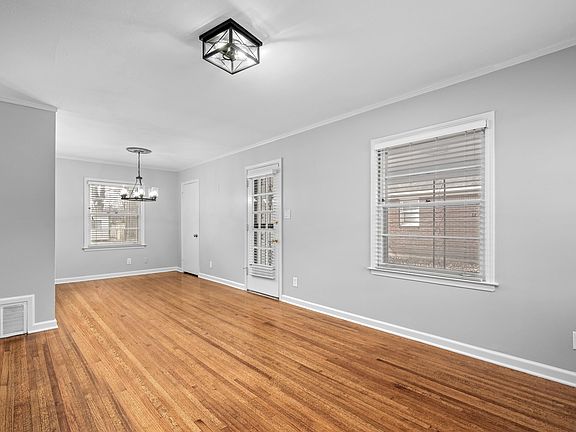 5th image of 1453 Colonial Rd