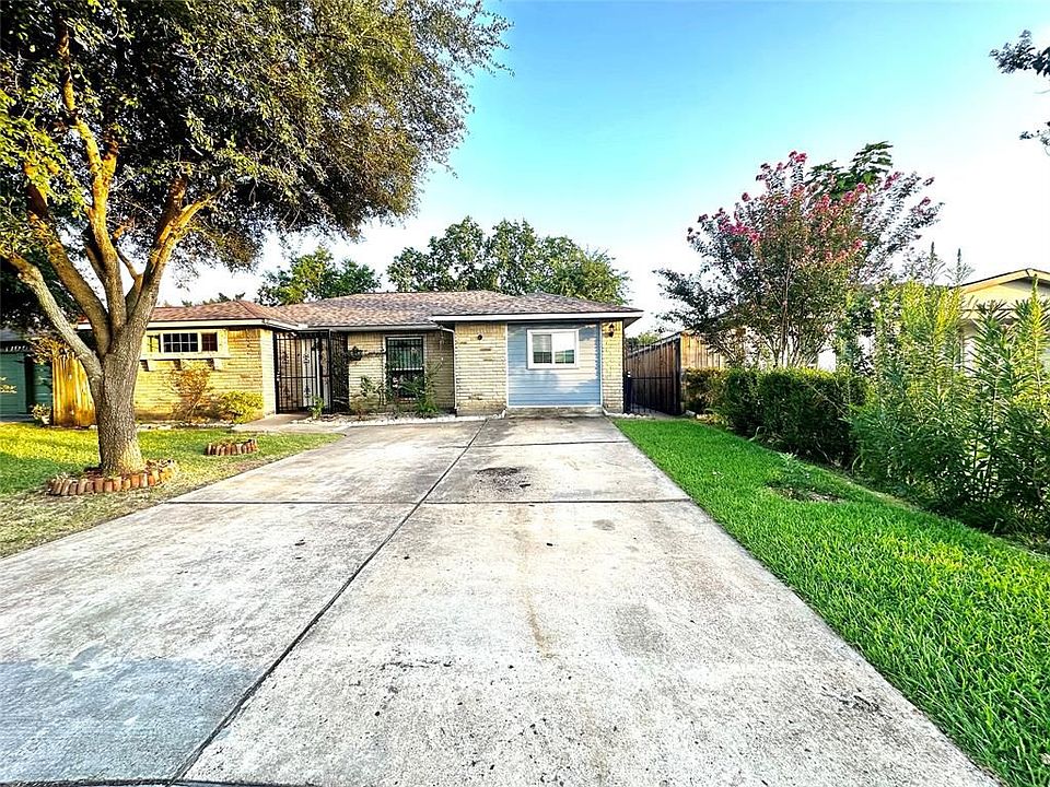 1st image of 11011 Langdon Ln