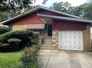 9528 S Brandt Ave, Oak Lawn, IL 60453