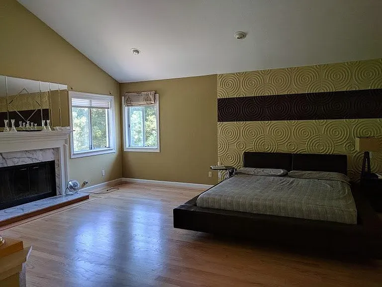 Spacious master bedroom