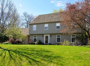 9745 N Lamplighter Ln, Mequon, WI 53092