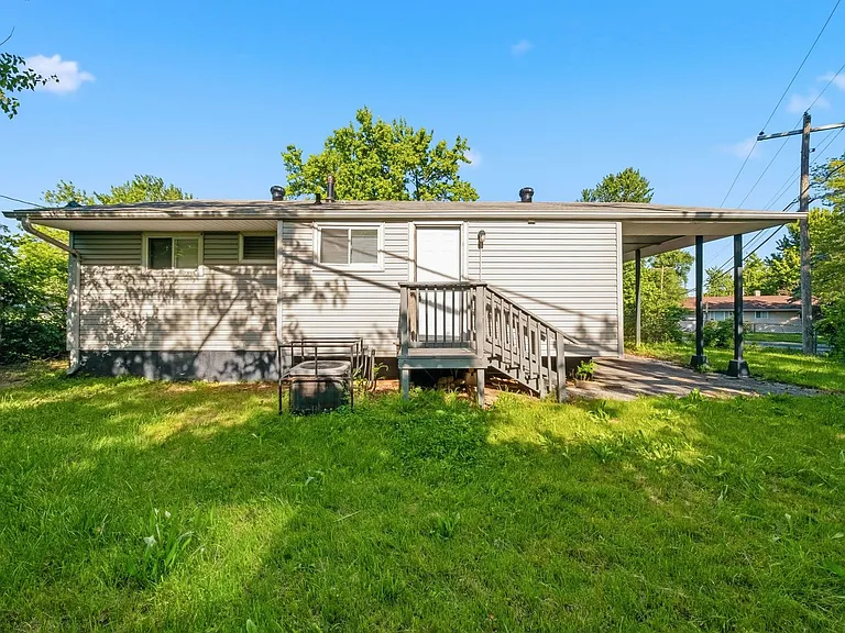 10700 Spring Garden Dr — Photo 29