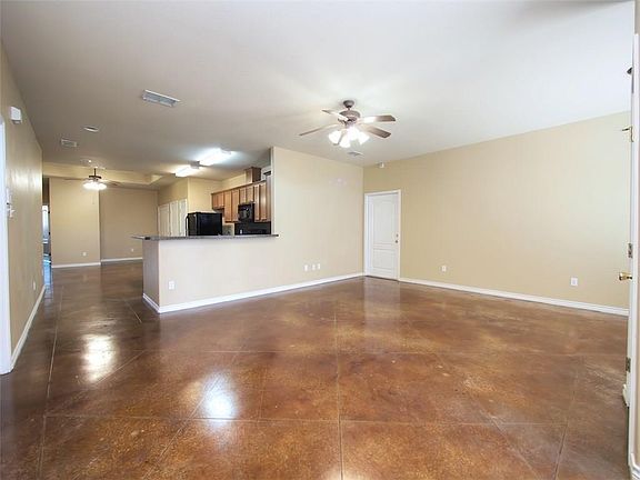 4th image of 6645 Rhine Dr #A