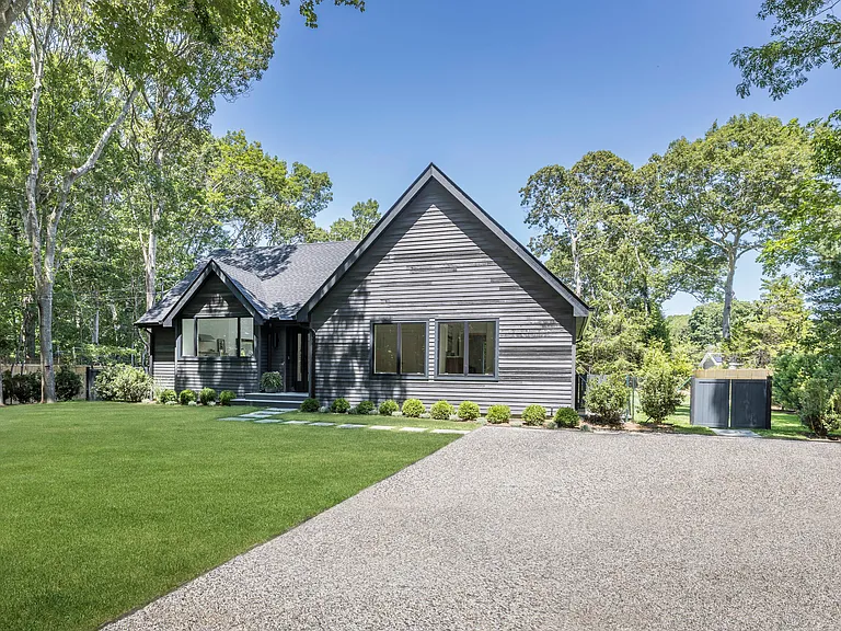 167 Underwood Dr — Photo 3