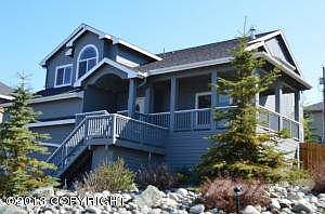 Wonderful corner lot!