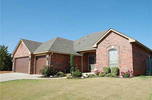 1st image of 2204 Valley Holw