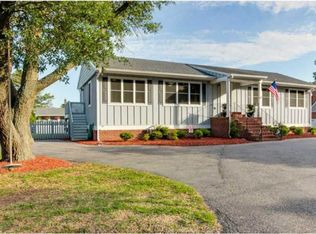 12 W Sandy Point Rd, Poquoson, VA 23662