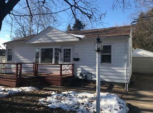 330 Myra Pl, Clinton, IA 52732