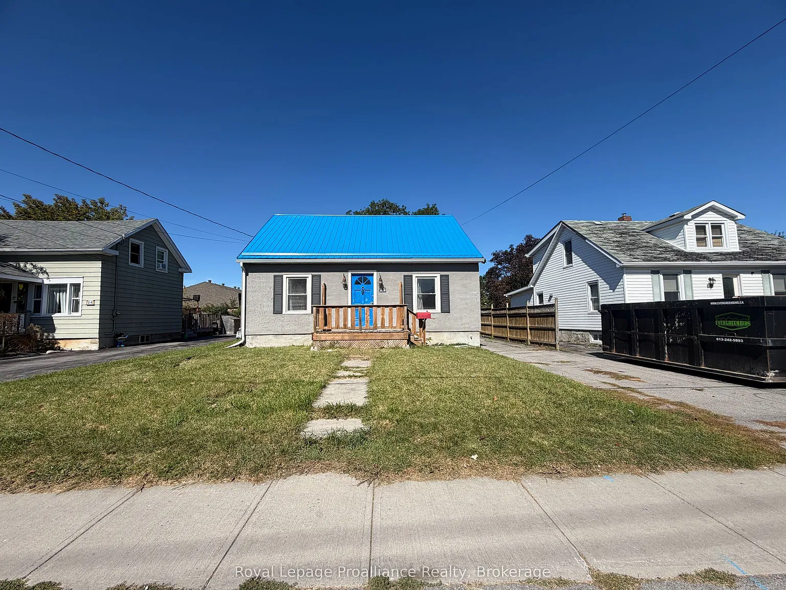 3 bed, $2,100 — Photo 3
