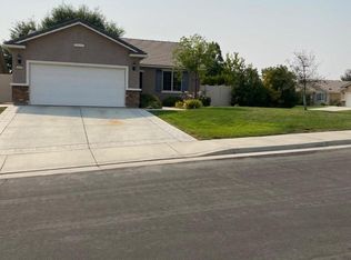 6108 Lassen Ridge Rd, Bakersfield, CA 93306