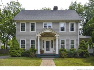 42 Auburn Rd, West Hartford, CT 06119