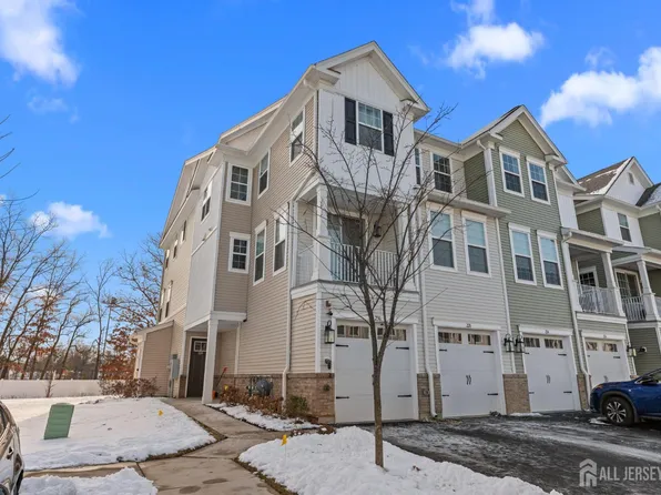 228 Park Ln, Dunellen, NJ 08812