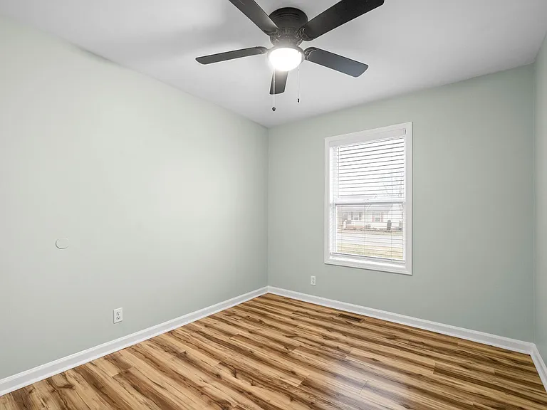 514 Gainey Dr — Photo 16