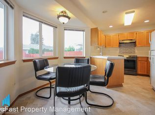 301 NE 132nd Ct, Portland, OR 97230