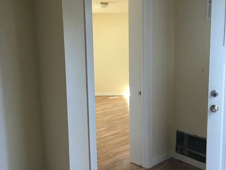 1100 Campbell St #1100 — Photo 16