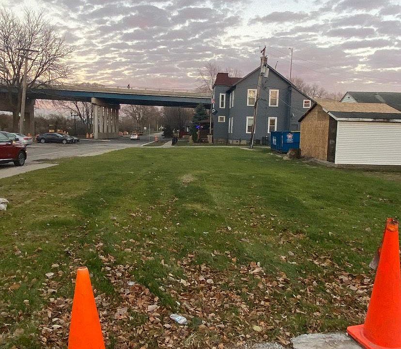 1st image of 13301 Western Ave